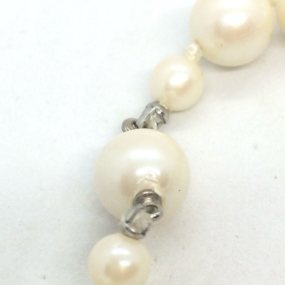 3/$30 NWT VINTAGE MARVELLA IMITATION PEARL NECKLACE 28" SINGLE STRAND KNOTTED - Picture 13 of 14